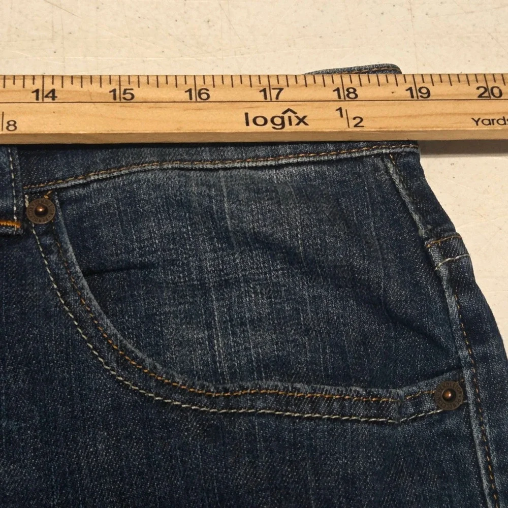 Pendleton Jeans Mens 38x30 Excellent Fading Blue Dark Wash Straight Leg Denim